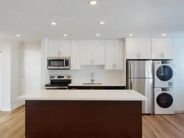 2 Bedroom Apartment Etobicoke ON 101475074