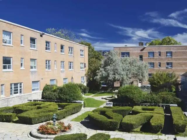 2 Bedroom Apartment Etobicoke ON 104710792