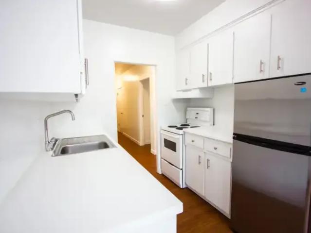 2 Bedroom Apartment Edmonton AB LS97097172