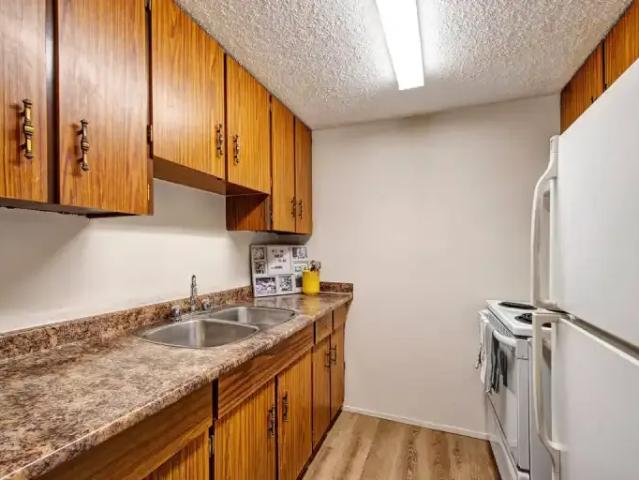 2 Bedroom Apartment Edmonton AB LS98331685