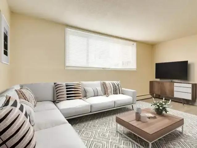 2 Bedroom Apartment Edmonton AB 100525474