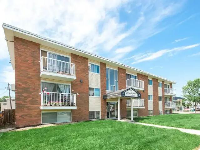 2 Bedroom Apartment Edmonton AB 101088702