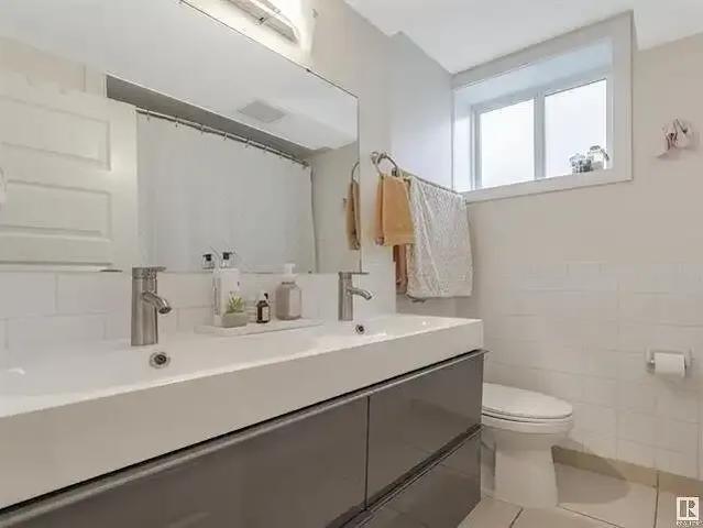 2 Bedroom Apartment Edmonton AB 102203839