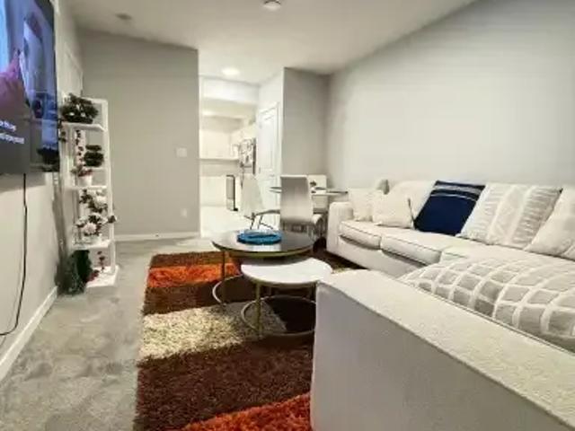 2 Bedroom Apartment Edmonton AB 102629205