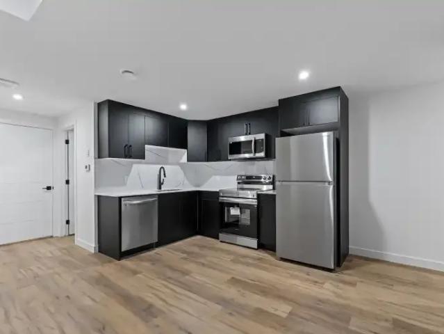 2 Bedroom Apartment Edmonton AB 102715150