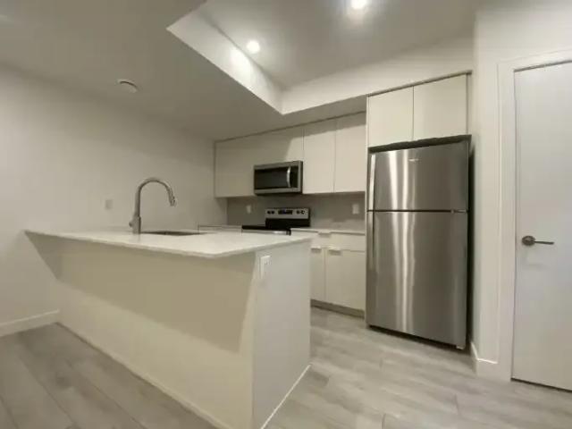 2 Bedroom Apartment Edmonton AB 102847309