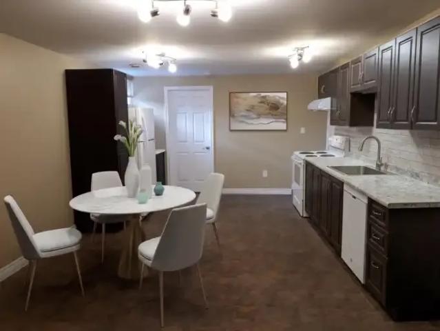 2 Bedroom Apartment Edmonton AB 103060025