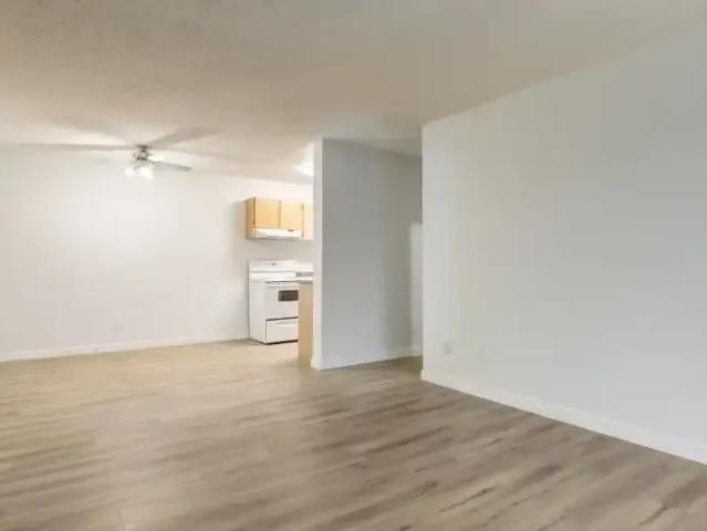 2 Bedroom Apartment Edmonton AB 103011280