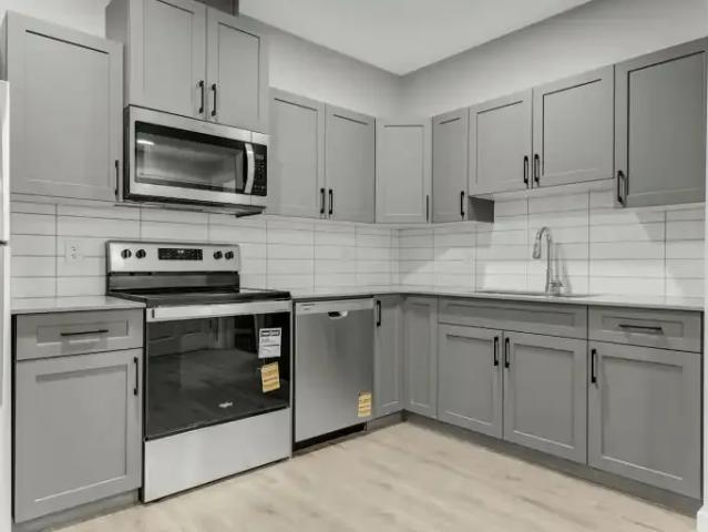 2 Bedroom Apartment Edmonton AB 103243630