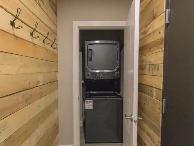 2 Bedroom Apartment Edmonton AB 103354885