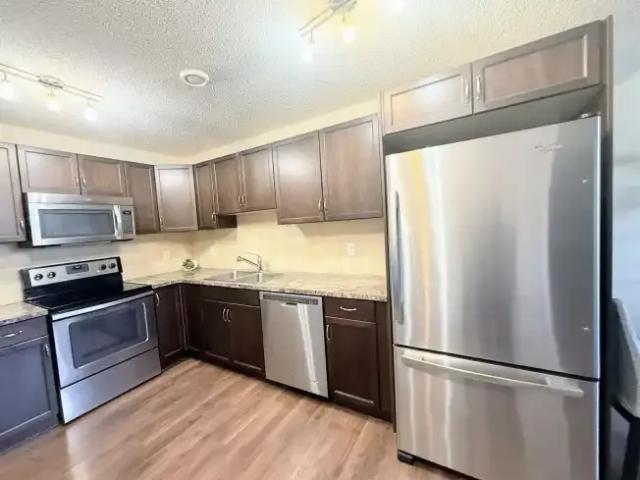 2 Bedroom Apartment Edmonton AB 103367930