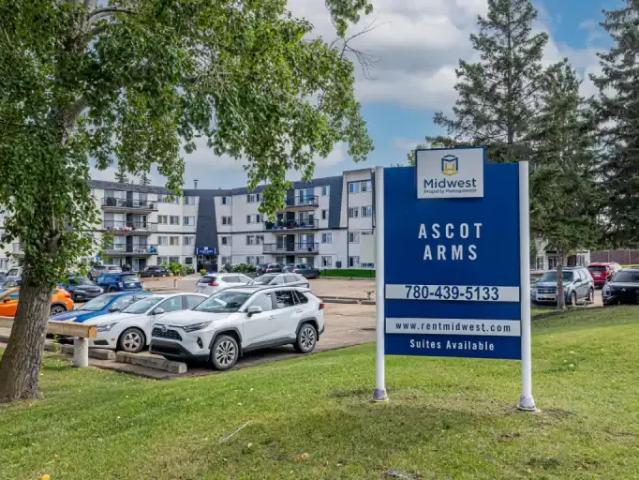 2 Bedroom Apartment Edmonton AB 103652027