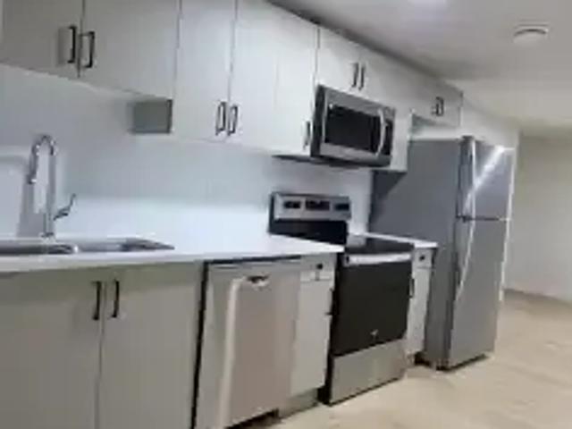 2 Bedroom Apartment Edmonton AB 103920455