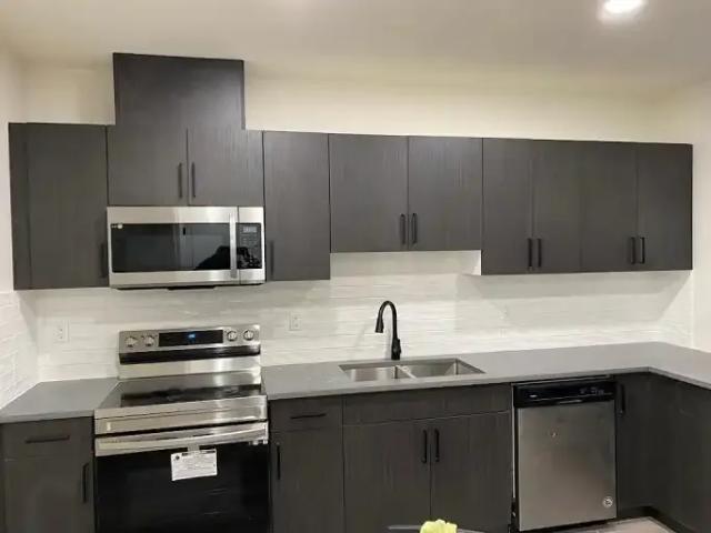 2 Bedroom Apartment Edmonton AB 104180504
