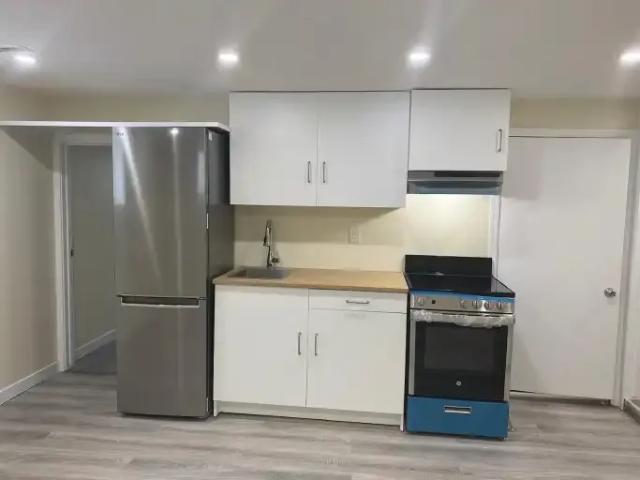 2 Bedroom Apartment Edmonton AB 104181535