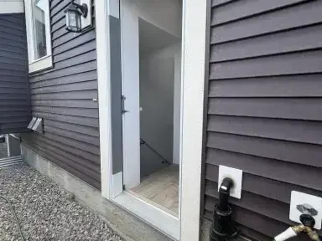 2 Bedroom Apartment Edmonton AB 104182385