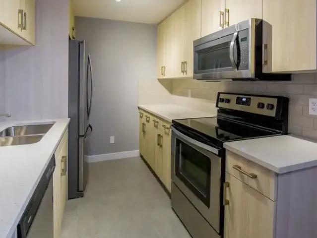 2 Bedroom Apartment Edmonton AB 104224636