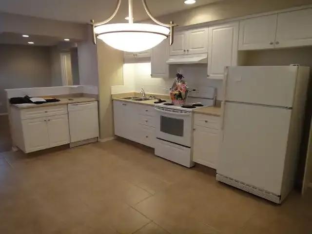 2 Bedroom Apartment Edmonton AB 104782715