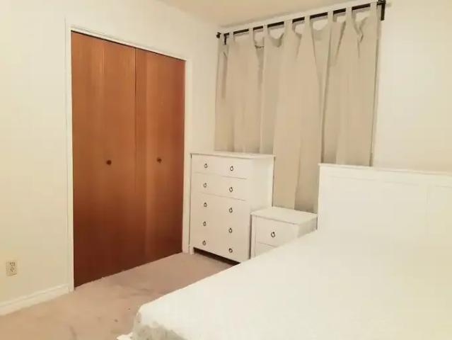 2 Bedroom Apartment Edmonton AB 105004687
