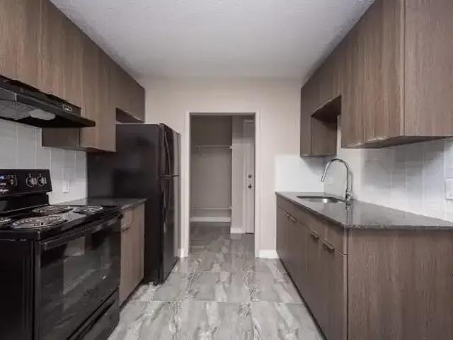 2 Bedroom Apartment Edmonton AB 98816161