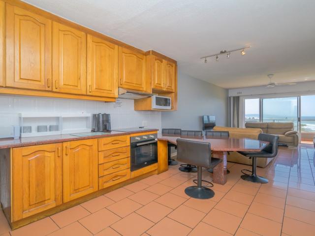 2 Bedroom Apartment / Flat For Sale in Compensation Beach