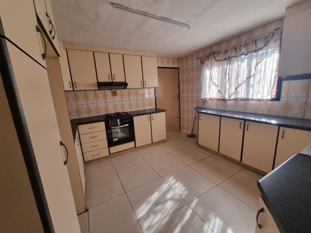2 Bedroom Apartment / Flat For Sale in Clayfield