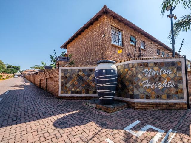 2 Bedroom Apartment / Flat For Sale in Albemarle