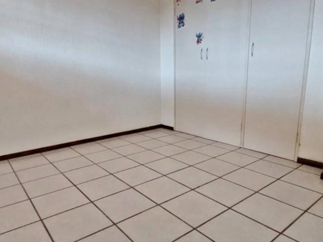 2 Bedroom Apartment / Flat For Sale in Alberton North