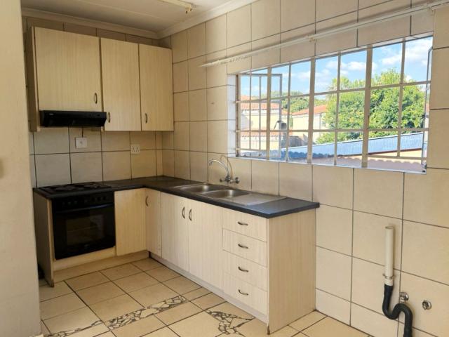 2 Bedroom Apartment / Flat For Sale in Bo dorp