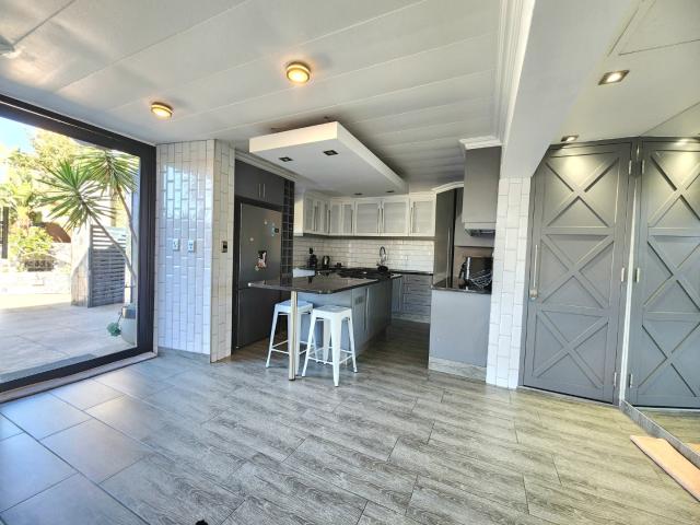 2 Bedroom Apartment / Flat For Sale in Bassonia