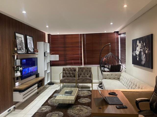 2 Bedroom Apartment / Flat For Sale in Bedford Gardens
