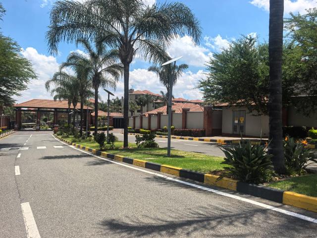 2 Bedroom Apartment / Flat For Sale in Bedfordview