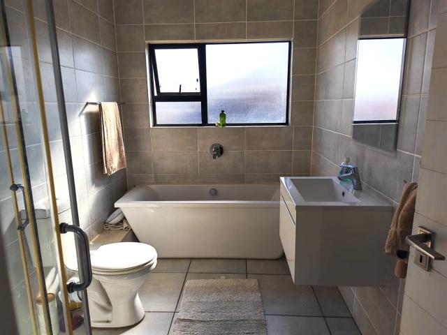 2 Bedroom Apartment / Flat For Sale in Blyde Riverwalk Estate