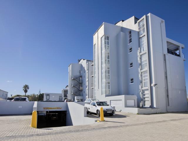 2 Bedroom Apartment / Flat For Sale in Bloubergrant
