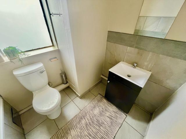 2 Bedroom Apartment / Flat For Sale in Braamfontein