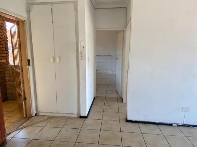 2 Bedroom Apartment / Flat For Sale in Brakpan Central