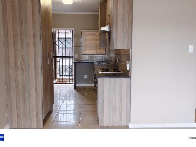2 Bedroom Apartment / Flat For Sale in Brentwood Park