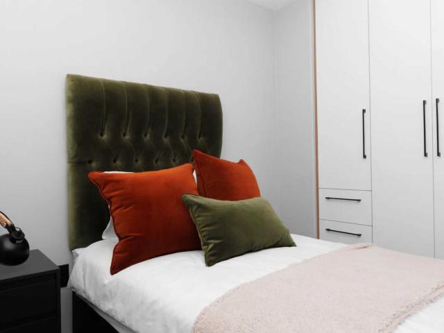 2 Bedroom Apartment / Flat For Sale in Brooklyn