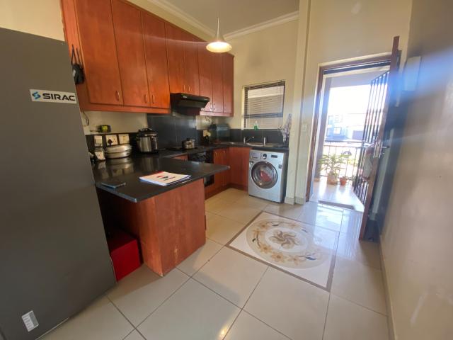 2 Bedroom Apartment / Flat For Sale in Burgundy Estate