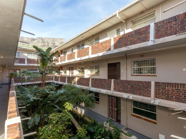 2 Bedroom Apartment / Flat For Sale in Gardens