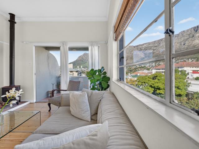 2 Bedroom Apartment / Flat For Sale in Gardens