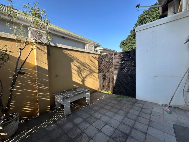 2 Bedroom Apartment / Flat For Sale in Glenwood