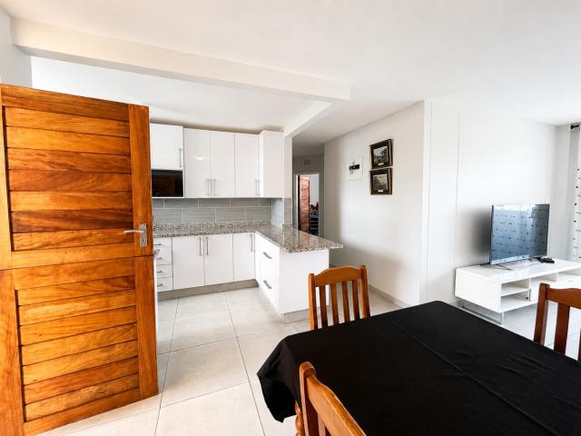 2 Bedroom Apartment / Flat For Sale in Doonside