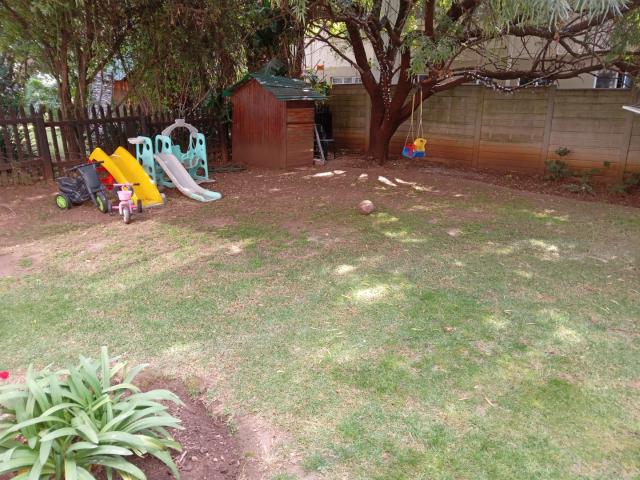 2 Bedroom Apartment / Flat For Sale in Eden Glen