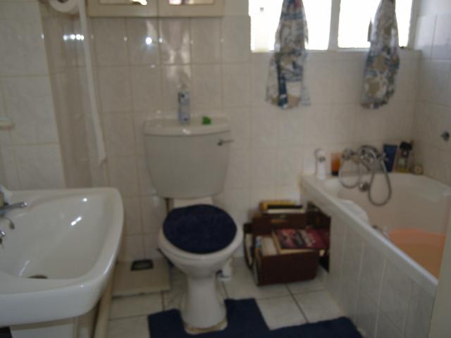 2 Bedroom Apartment / Flat For Sale in Eden Glen