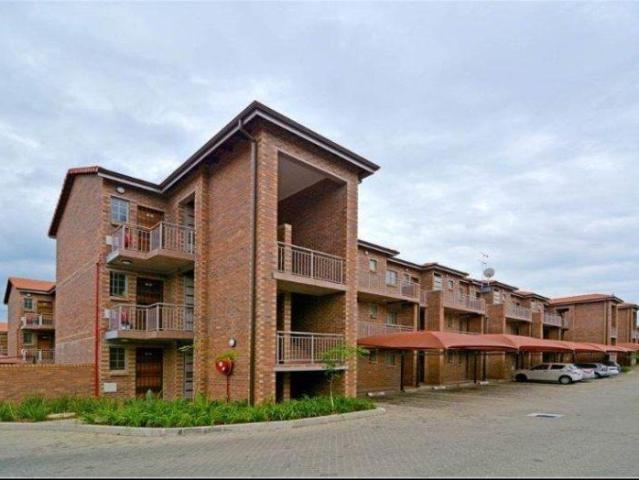 2 Bedroom Apartment / Flat For Sale in Edenvale Central