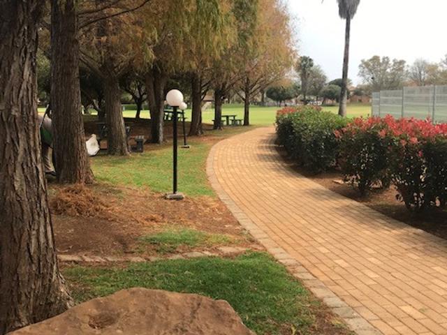 2 Bedroom Apartment / Flat For Sale in Equestria
