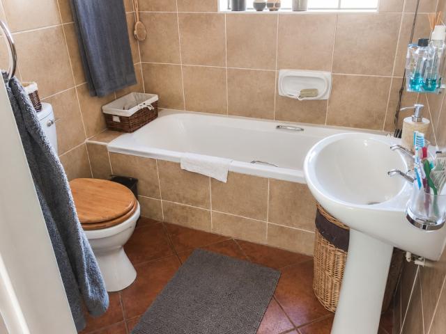 2 Bedroom Apartment / Flat For Sale in Equestria