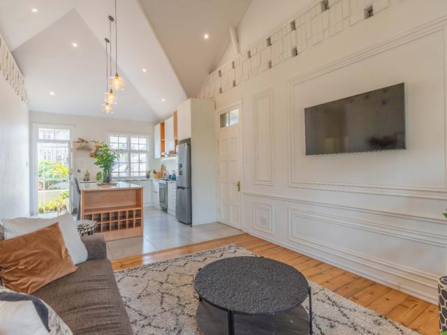 2 Bedroom Apartment / Flat For Sale in Essenwood