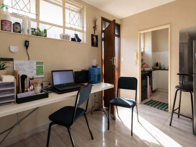 2 Bedroom Apartment / Flat For Sale in Essenwood